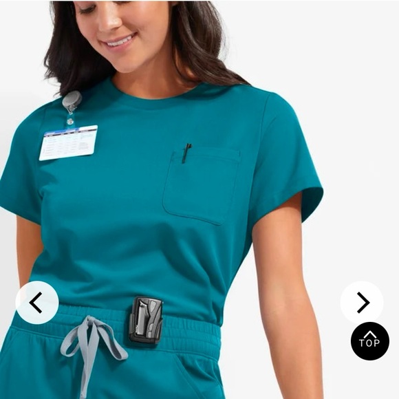Brand new Uniform Advantage Scrub Set - Picture 1 of 3